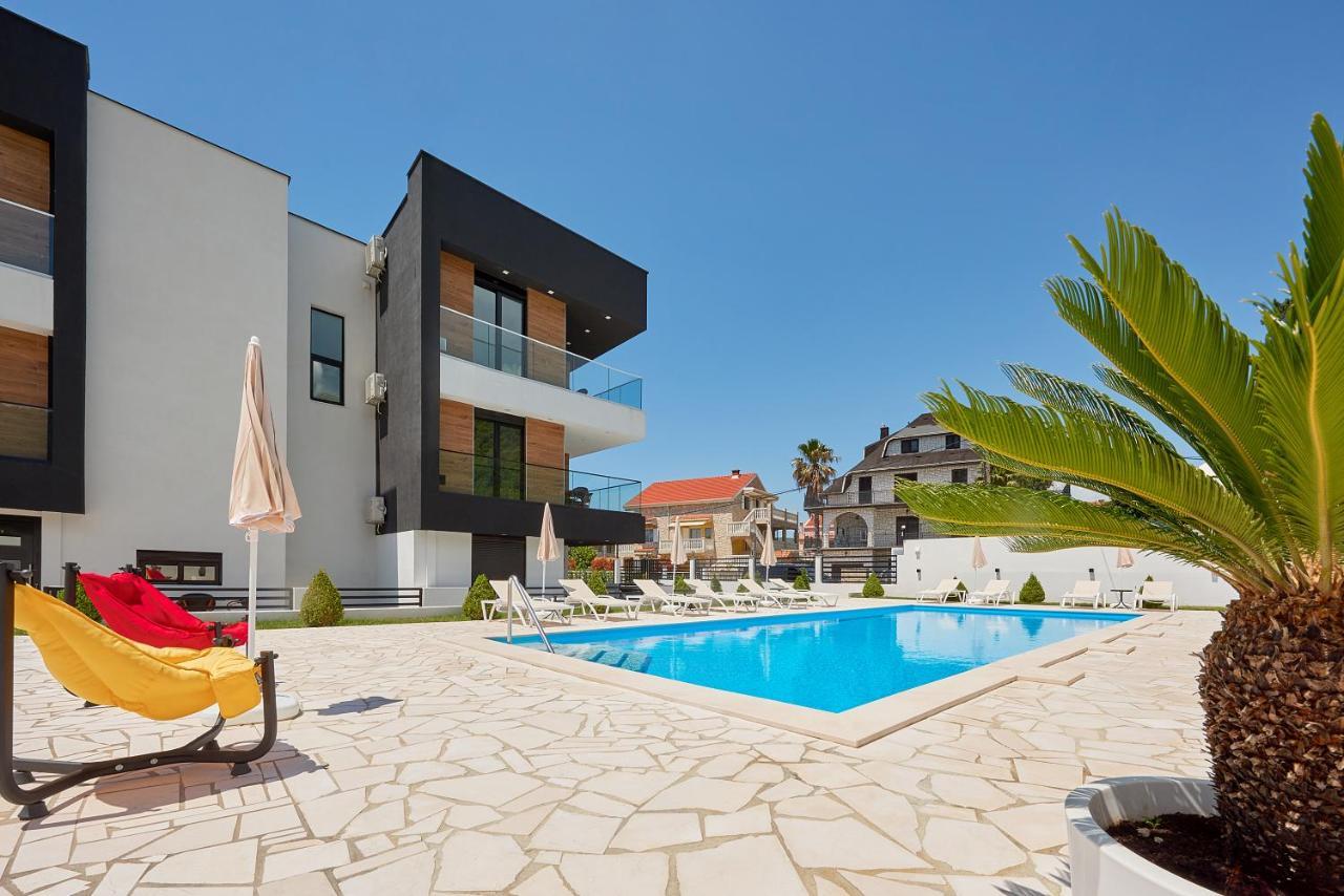 Georgiy Lux Apartments Lastva Grbaljska Exterior photo